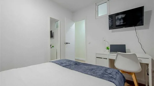Rooms in Madrid Retiro - photo 3