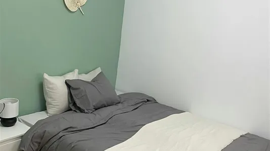 Rooms in Tavernes Blanques - photo 1