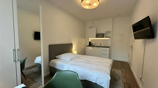 Houses in Berlin Mitte - photo 1