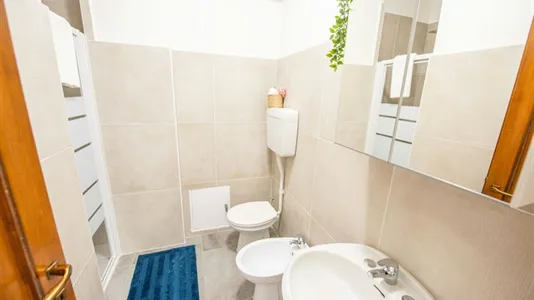 Rooms in Udine - photo 8