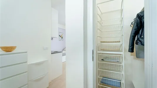 Apartments in Location is not specified - photo 6