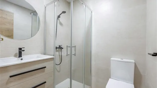 Rooms in el Camí de Vera - photo 8