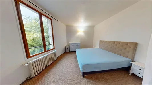 Houses in Angoulême - photo 7