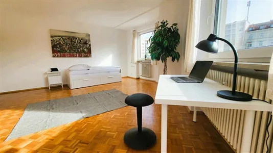 Rooms in Augsburg - photo 2