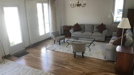 Houses in Boulogne-Billancourt - photo 4