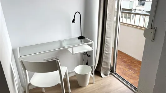 Rooms in el Camí de Vera - photo 7