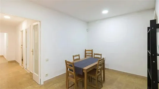 Rooms in Barcelona Ciutat Vella - photo 8