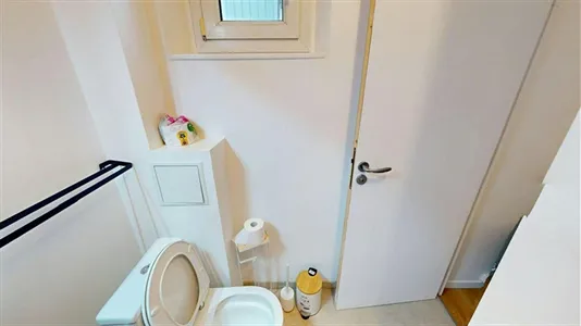 Rooms in Saint-Julien-en-Genevois - photo 8