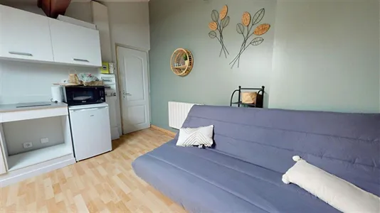 Apartments in Saint-Étienne - photo 2