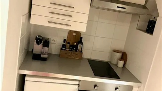 Houses in Location is not specified - photo 9