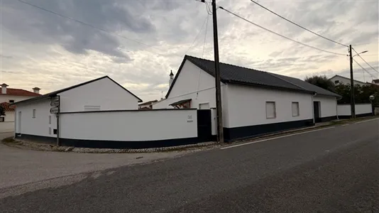 Houses in Ourém - photo 4
