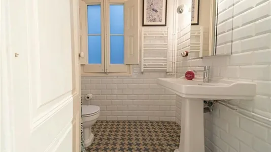 Rooms in Barcelona Eixample - photo 7