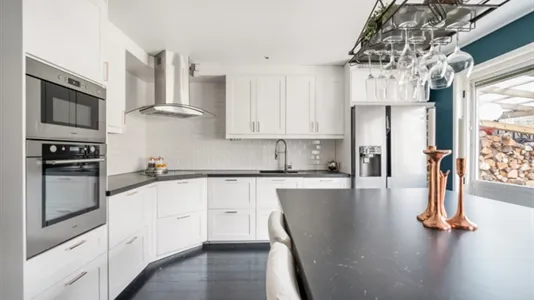 Houses in Täby - photo 2