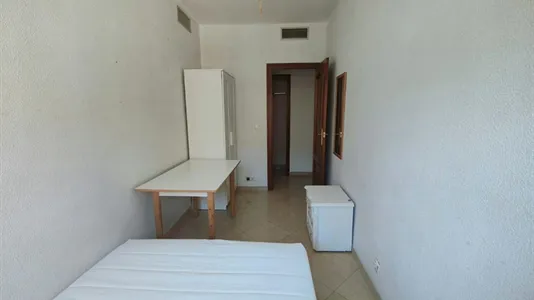 Rooms in Los Bermejales - photo 4