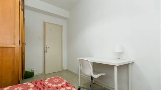 Rooms in Granada - photo 4