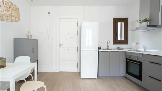 Apartments in Barcelona Ciutat Vella - photo 5