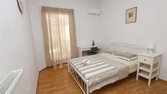 Rooms in Piraeus - photo 4
