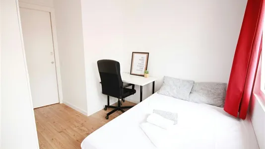 Rooms in Barcelona Sants-Montjuïc - photo 9