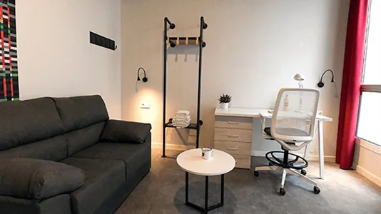 Rooms in Madrid Centro - photo 4