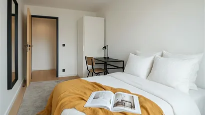 Room for rent in Nanterre, Île-de-France