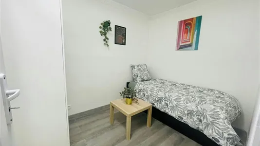 Apartments in Bobigny - photo 10