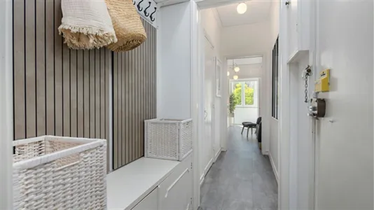 Apartments in Location is not specified - photo 6