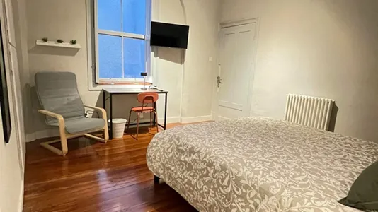 Rooms in Bilbao - photo 3