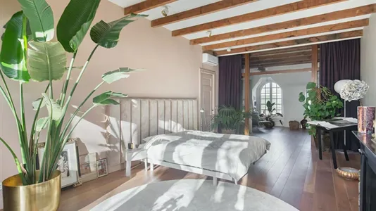 Apartments in Amsterdam Oud-Zuid - photo 2