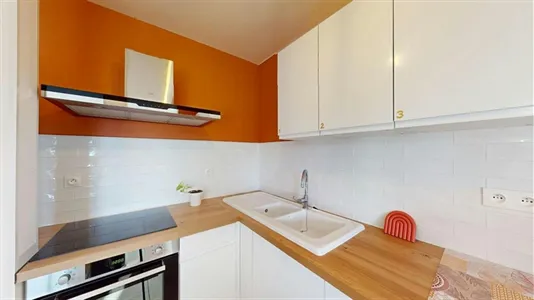 Rooms in Saint-Julien-en-Genevois - photo 8