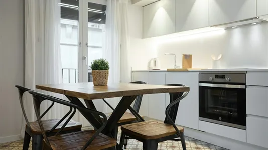 Apartments in Barcelona Ciutat Vella - photo 9
