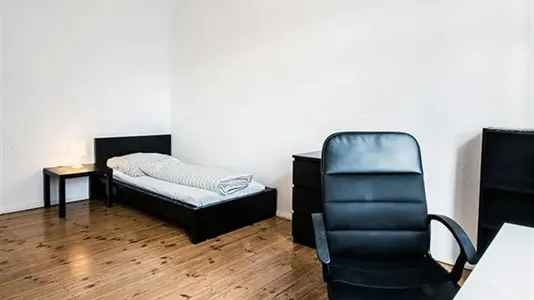 Rooms in Berlin Charlottenburg-Wilmersdorf - photo 2