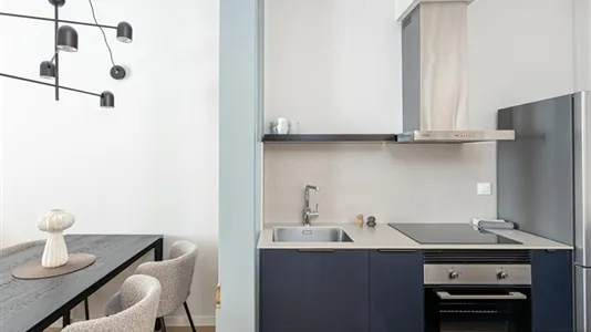 Apartments in Barcelona Ciutat Vella - photo 7