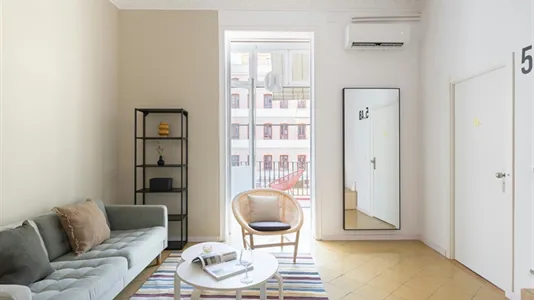 Rooms in Barcelona Eixample - photo 10