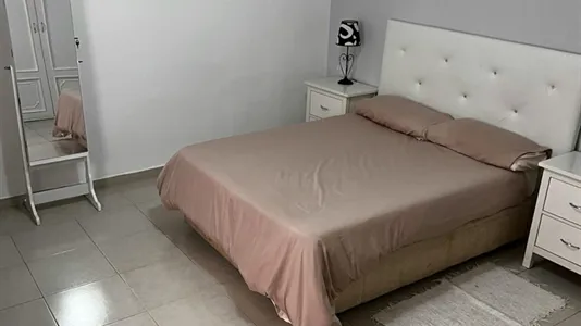 Rooms in Málaga - photo 4