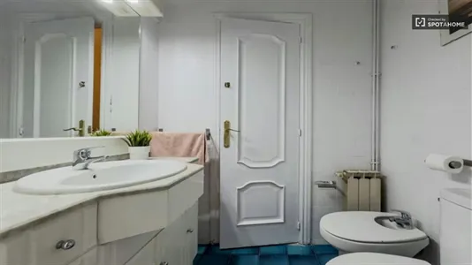 Rooms in Barcelona Eixample - photo 4