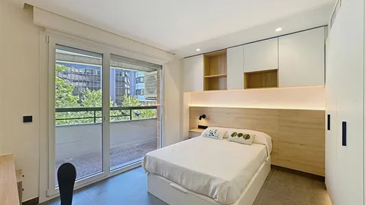 Rooms in Madrid Fuencarral-El Pardo - photo 1