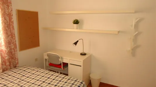 Rooms in Córdoba - photo 2