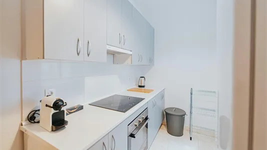 Rooms in Madrid Retiro - photo 8