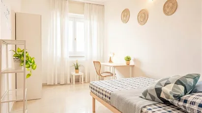 Room for rent in Milano Zona 9 - Porta Garibaldi, Niguarda, Milan