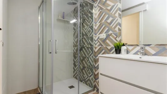 Rooms in Málaga - photo 8