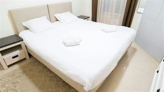 Apartments in L'Haÿ-les-Roses - photo 2