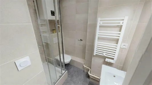 Rooms in Lyon - photo 9