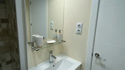 Rooms in Madrid Chamberí - photo 7