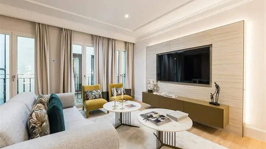 Apartments in Madrid Centro - photo 3