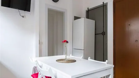 Rooms in Milano Zona 8 - Fiera, Gallaratese, Quarto Oggiaro - photo 10