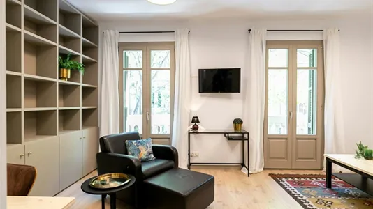 Apartments in Barcelona Eixample - photo 4