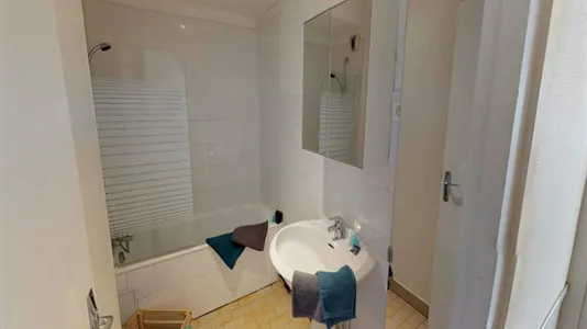 Rooms in Lyon - photo 9