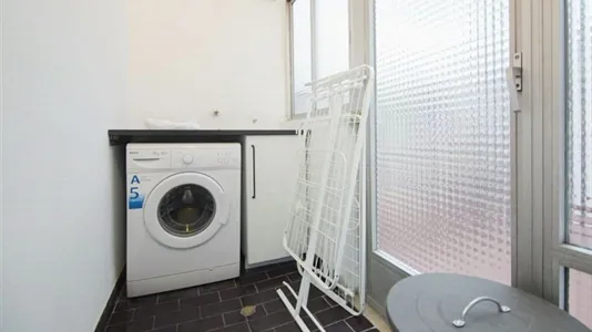 Rooms in Madrid Chamartín - photo 8