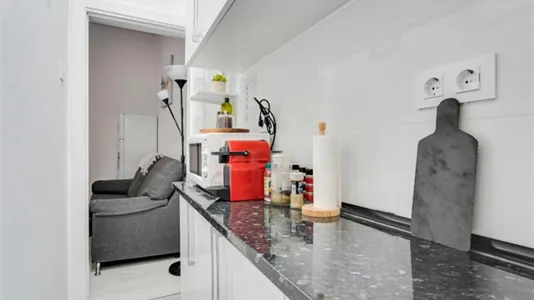 Rooms in Madrid Centro - photo 9