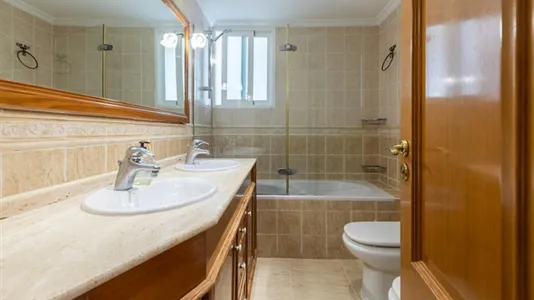 Rooms in Valencia Extramurs - photo 8